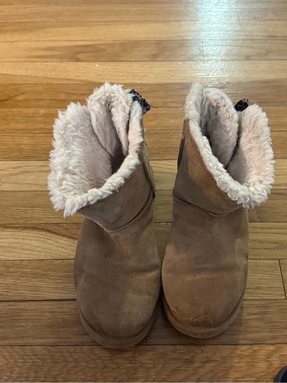 UGG Kids Chestnut Suede Plush-Lined Boots
